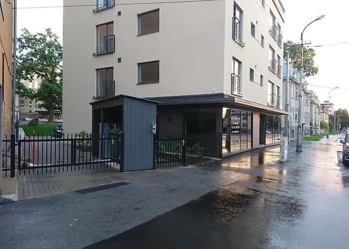 Near Old Town Apartamento Talin