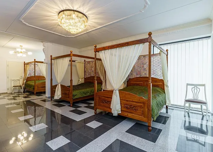 Near Old Town 아파트 *