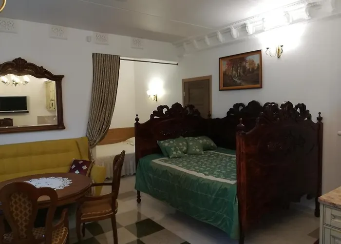 Near Old Town 아파트